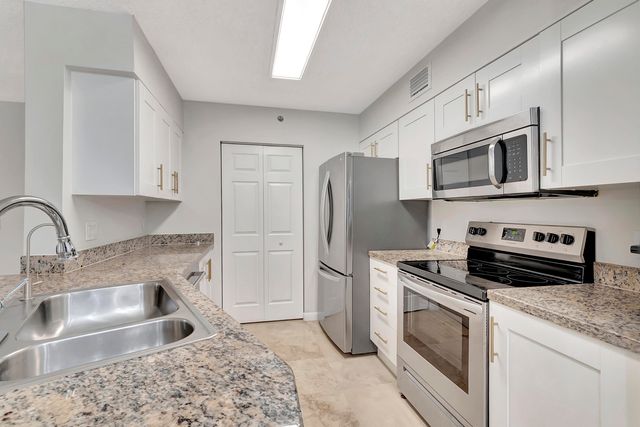 3113 Clint Moore Road 104, Boca Raton, FL 33496