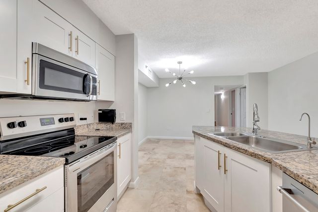 3113 Clint Moore Road 104, Boca Raton, FL 33496