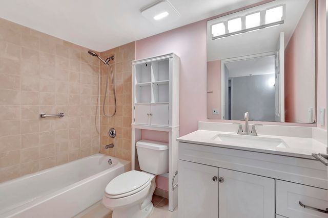 3113 Clint Moore Road 104, Boca Raton, FL 33496
