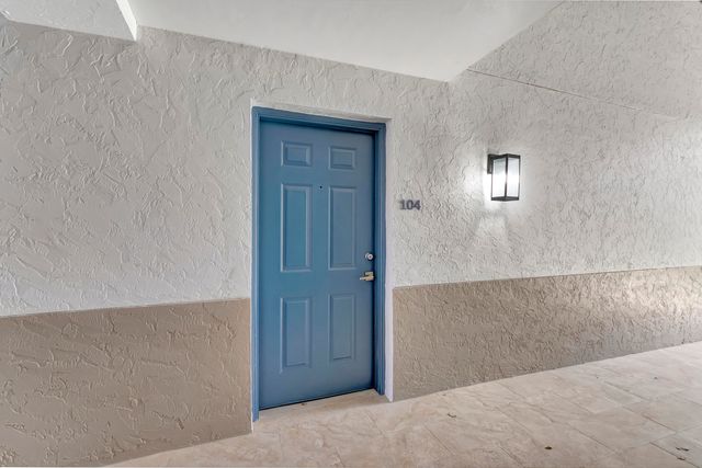 3113 Clint Moore Road 104, Boca Raton, FL 33496