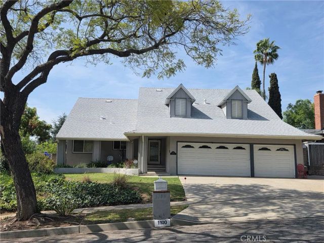 1100 La Senda Drive, Fullerton, CA 92835