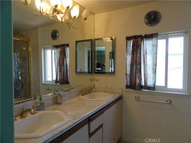 1100 La Senda Drive, Fullerton, CA 92835