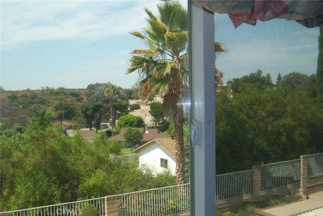 1100 La Senda Drive, Fullerton, CA 92835