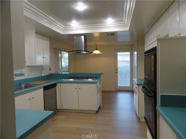 1100 La Senda Drive, Fullerton, CA 92835