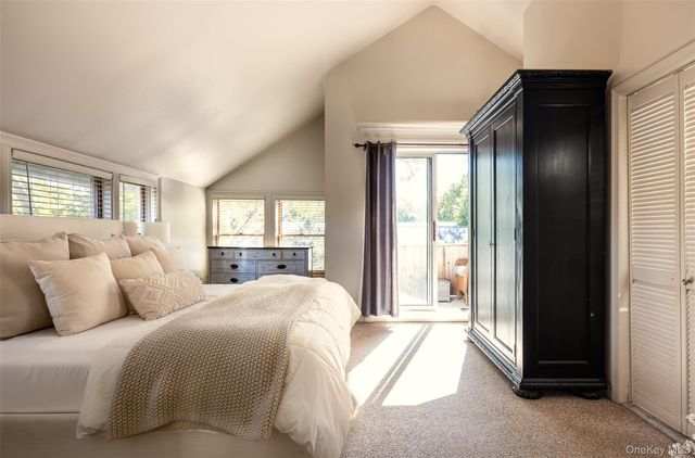 428 Montauk Highway, East Moriches, NY 11940