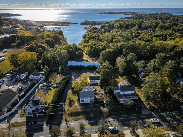 428 Montauk Highway, East Moriches, NY 11940
