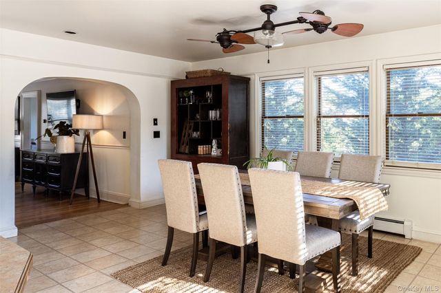 428 Montauk Highway, East Moriches, NY 11940