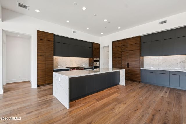 13357 E BUCKSKIN Trail, Scottsdale, AZ 85255