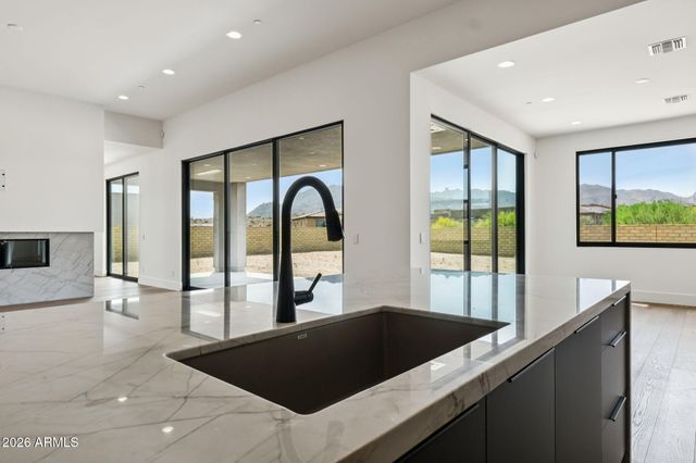 13357 E BUCKSKIN Trail, Scottsdale, AZ 85255