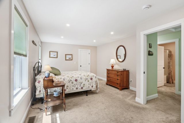 14 Coleman Court, Seabrook, NH 03874