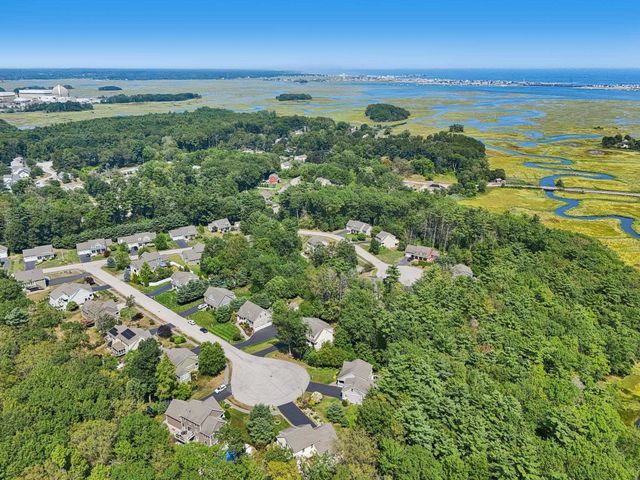 14 Coleman Court, Seabrook, NH 03874