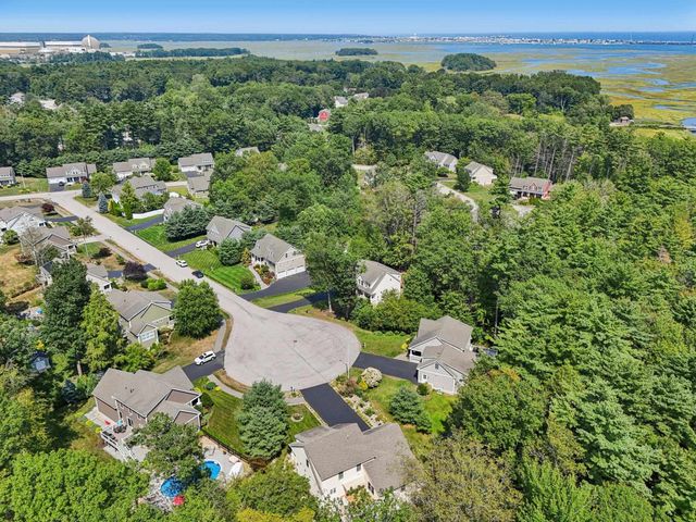 14 Coleman Court, Seabrook, NH 03874