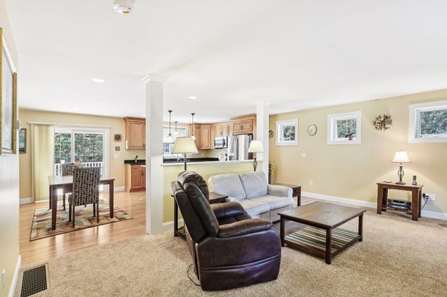 14 Coleman Court, Seabrook, NH 03874