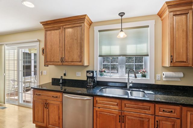 14 Coleman Court, Seabrook, NH 03874