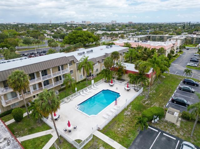 495 SE 8th Street 140, Deerfield Beach, FL 33441