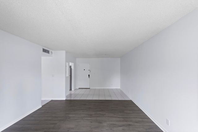 495 SE 8th Street 140, Deerfield Beach, FL 33441