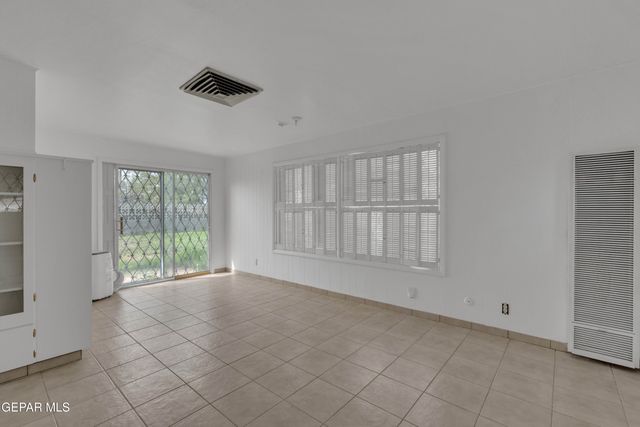 3929 LAS VEGAS Drive, El Paso, TX 79902