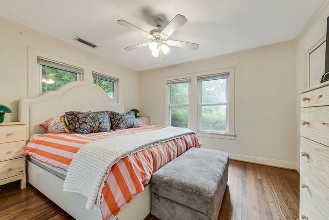 2502 BURLINGTON Boulevard, Dallas, TX 75211