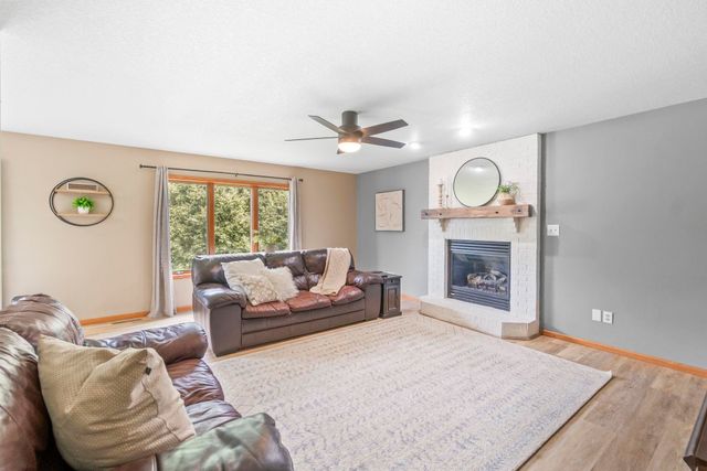 325 Alvarado Avenue, Cedar Falls, IA 50613