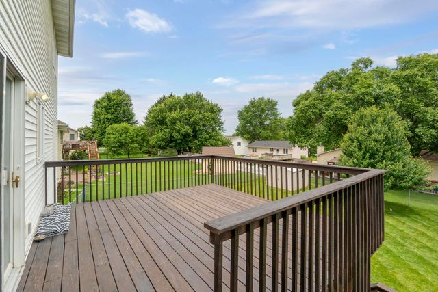 325 Alvarado Avenue, Cedar Falls, IA 50613