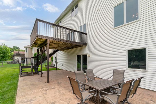 325 Alvarado Avenue, Cedar Falls, IA 50613