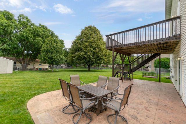 325 Alvarado Avenue, Cedar Falls, IA 50613