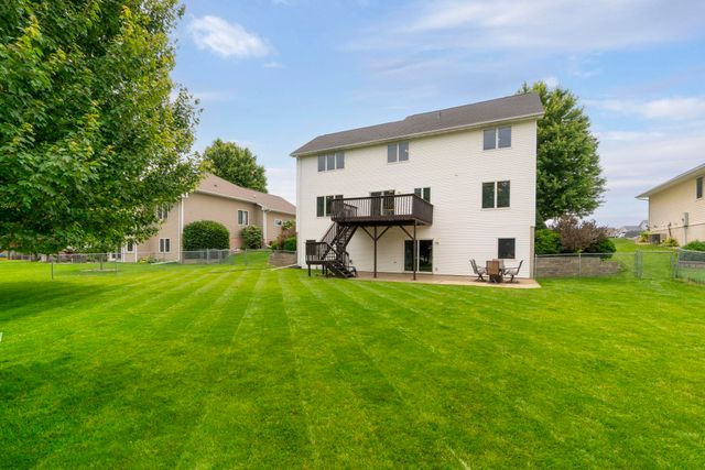 325 Alvarado Avenue, Cedar Falls, IA 50613