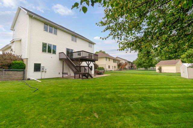 325 Alvarado Avenue, Cedar Falls, IA 50613