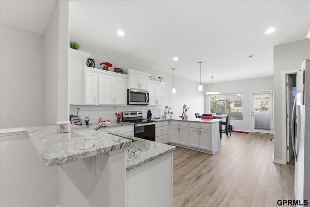 2760 Sheila Lane, Lincoln, NE 68516