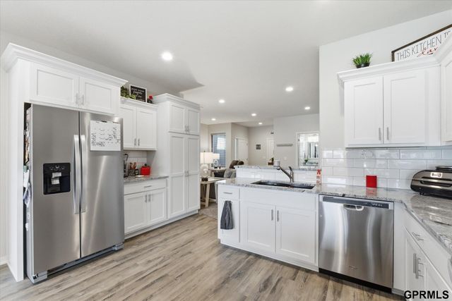 2760 Sheila Lane, Lincoln, NE 68516