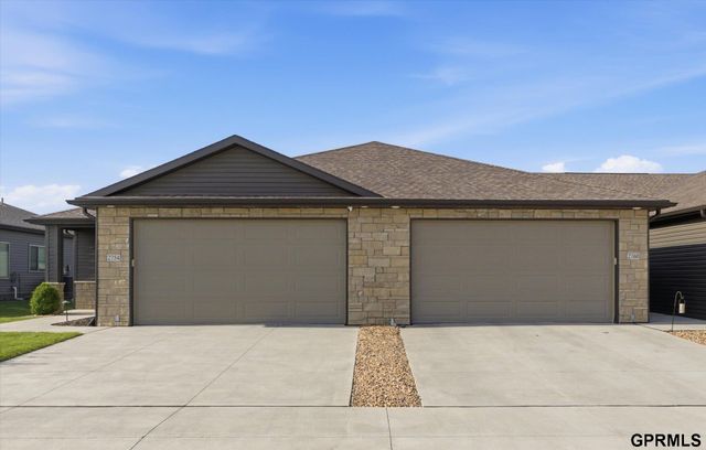 2760 Sheila Lane, Lincoln, NE 68516