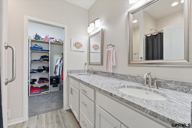 2760 Sheila Lane, Lincoln, NE 68516