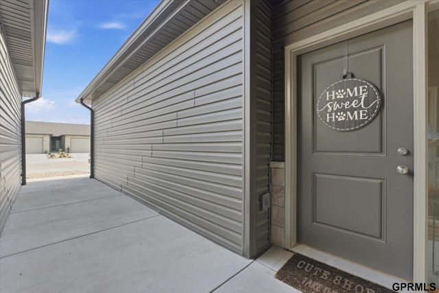 2760 Sheila Lane, Lincoln, NE 68516