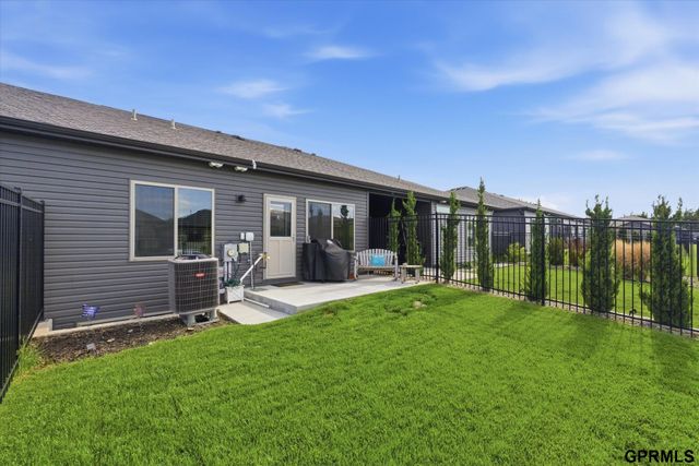 2760 Sheila Lane, Lincoln, NE 68516