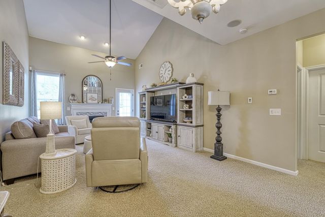 104 W Stableford Dr, Duncan, SC 29334