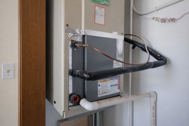 5447 W Lawrence Avenue 203, Chicago, IL 60630