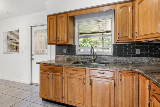 1713 W ATKINSON STREET, Tampa, FL 33604