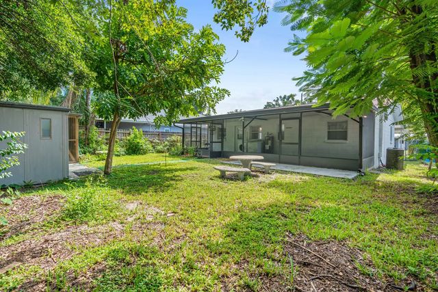 1713 W ATKINSON STREET, Tampa, FL 33604