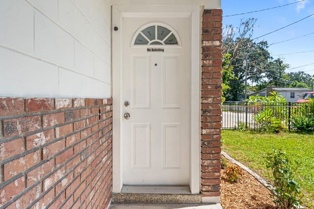 1713 W ATKINSON STREET, Tampa, FL 33604