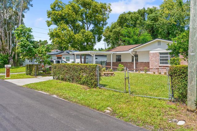 1713 W ATKINSON STREET, Tampa, FL 33604