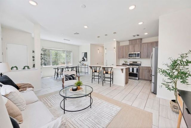 35103 Vine Place, Fallbrook, CA 92028