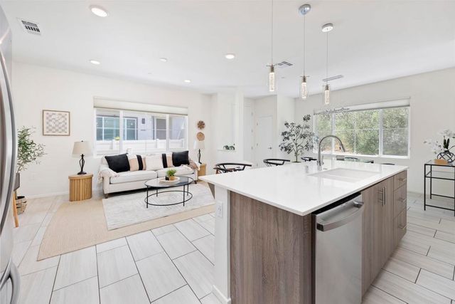 35103 Vine Place, Fallbrook, CA 92028
