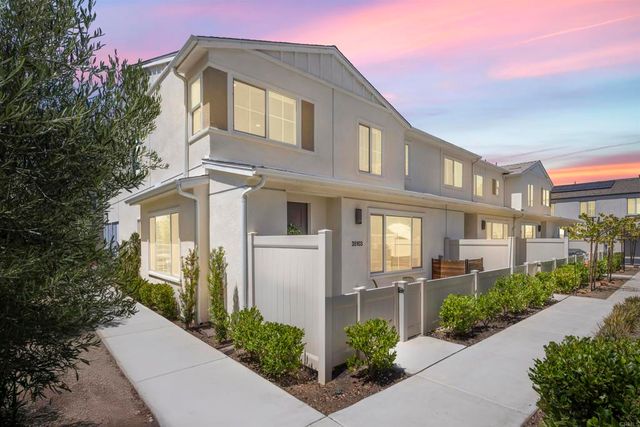 35103 Vine Place, Fallbrook, CA 92028