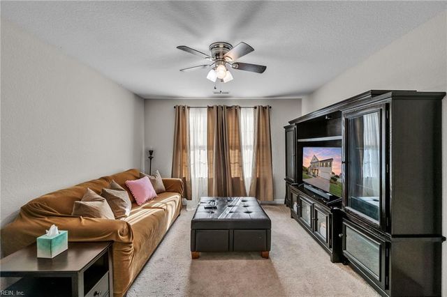 106 Bowman DR, Suffolk, VA 23434