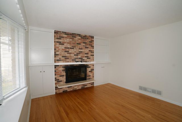 2230 Falcon Avenue, Saint Paul, MN 55119