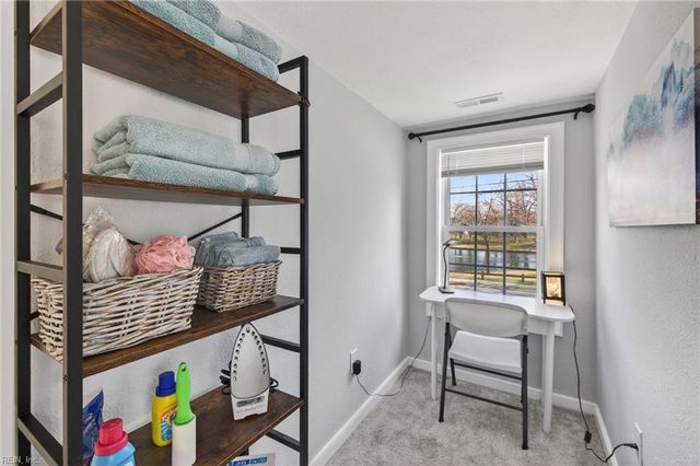 1530 Bainbridge BLVD, Chesapeake, VA 23324