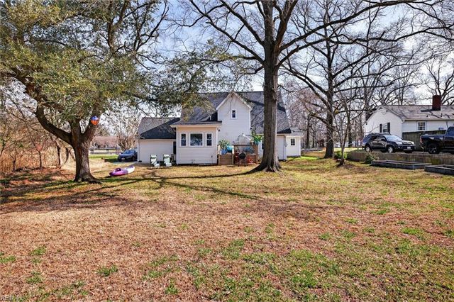 1530 Bainbridge BLVD, Chesapeake, VA 23324