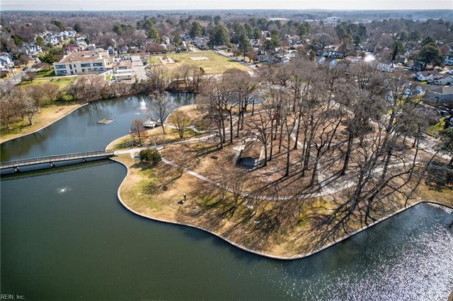 1530 Bainbridge BLVD, Chesapeake, VA 23324