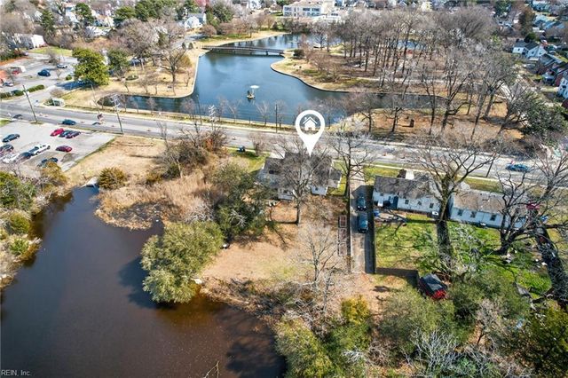 1530 Bainbridge BLVD, Chesapeake, VA 23324