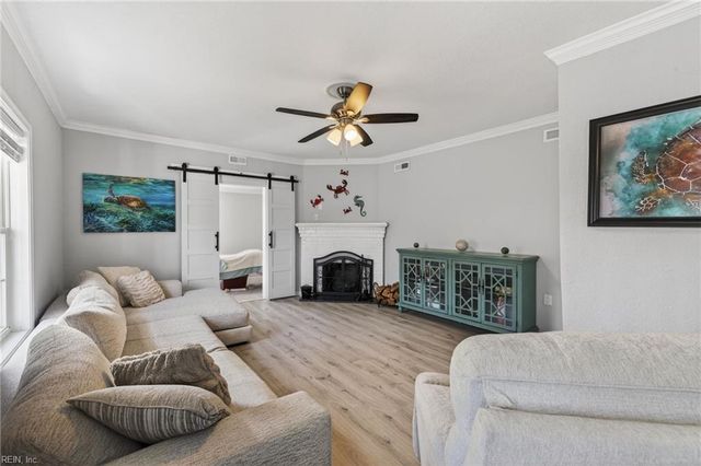 1530 Bainbridge BLVD, Chesapeake, VA 23324